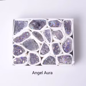 Gift box met aura purple kwarts